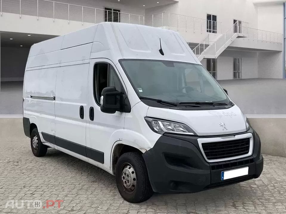 Peugeot Boxer   2.2 BlueHDi 335 L3H3 Pro
