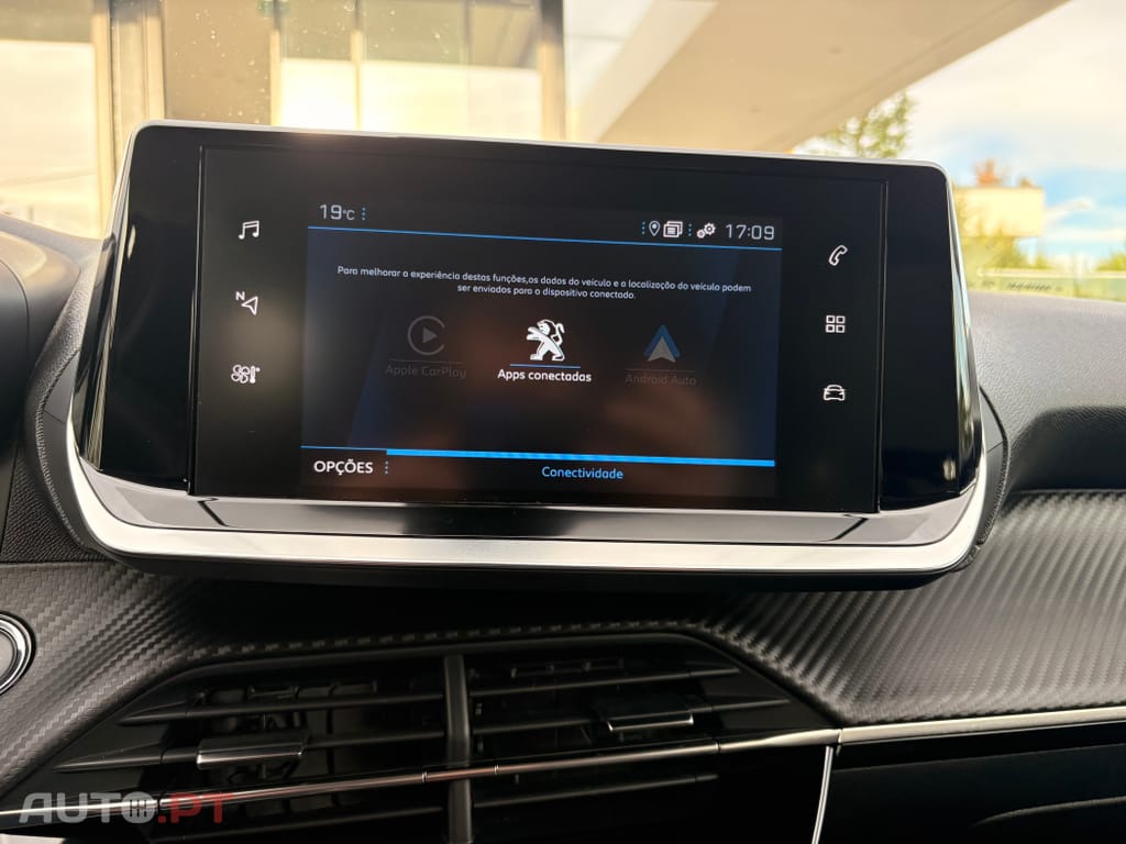 Peugeot 2008 1.5 BlueHDi Allure Pack