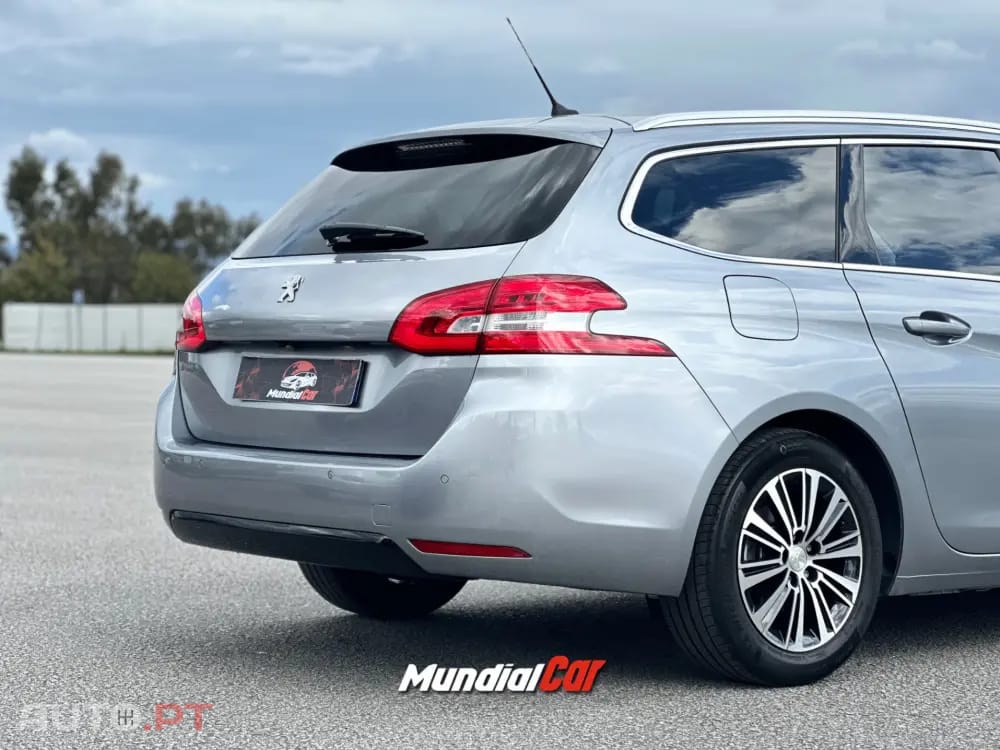 Peugeot 308 SW 1.2 PureTech Allure EAT8