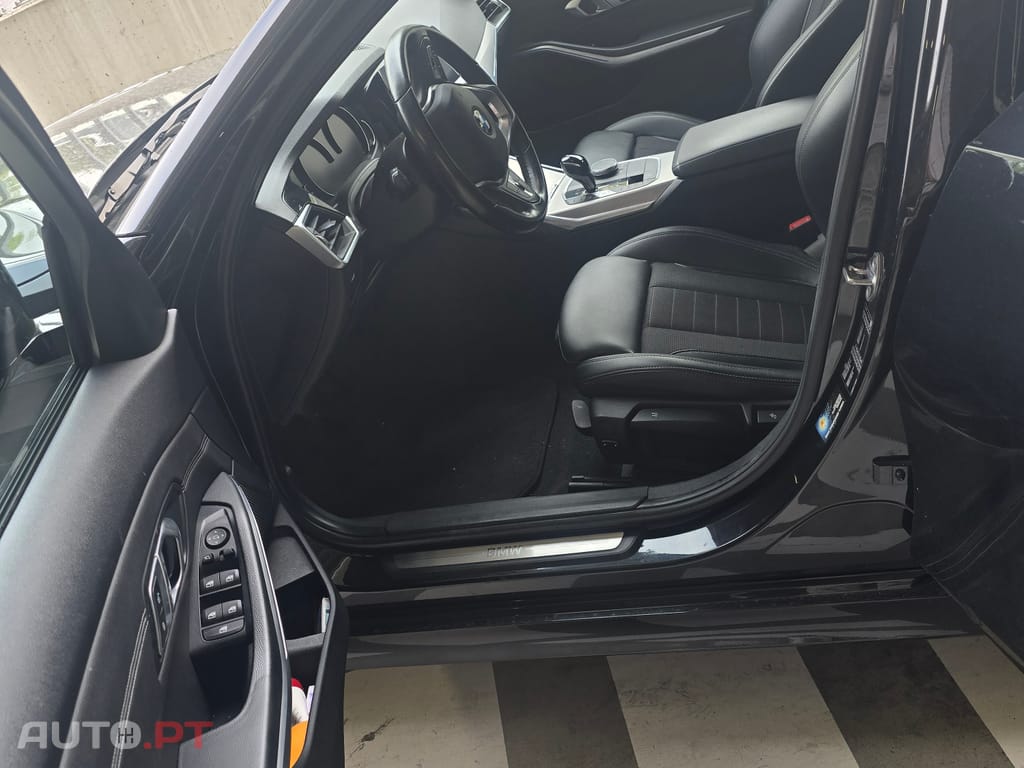 BMW 318 SÉRIE 3 BERLINA G20