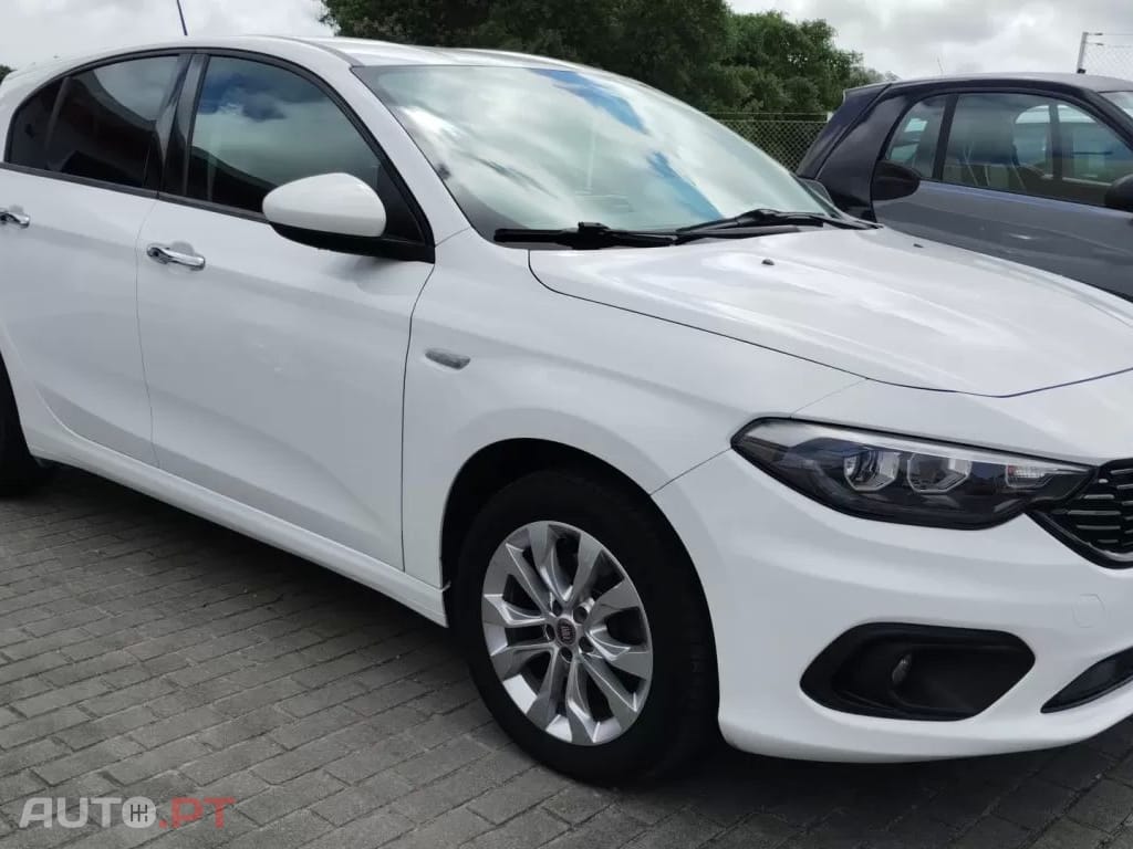 Fiat Tipo 1.3 M-Jet Lounge