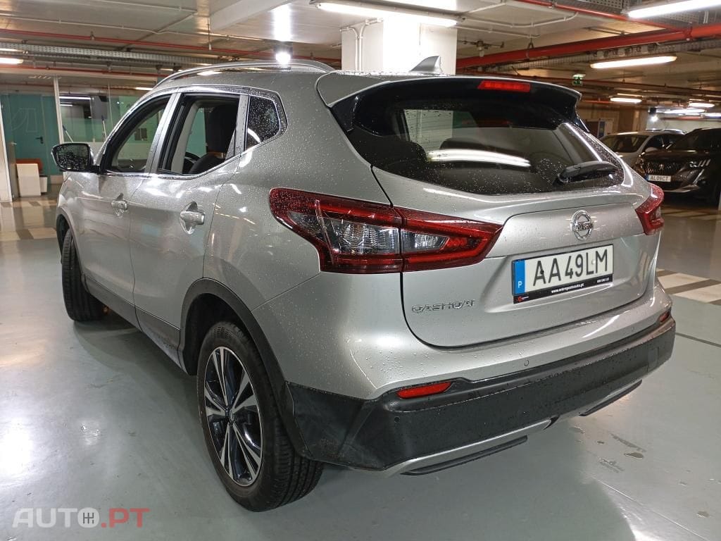 Nissan Qashqai 1.5 dCi N-Connecta J18