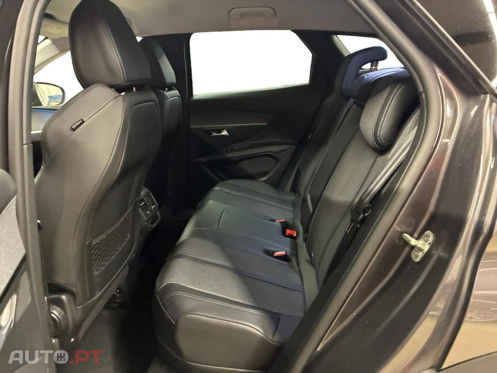 Peugeot 3008 1.6 Hybrid Allure Pack e-EAT8