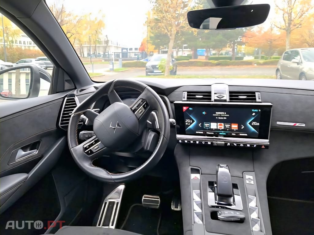 DS DS7 Crossback E-Tense Performance Line EAT8