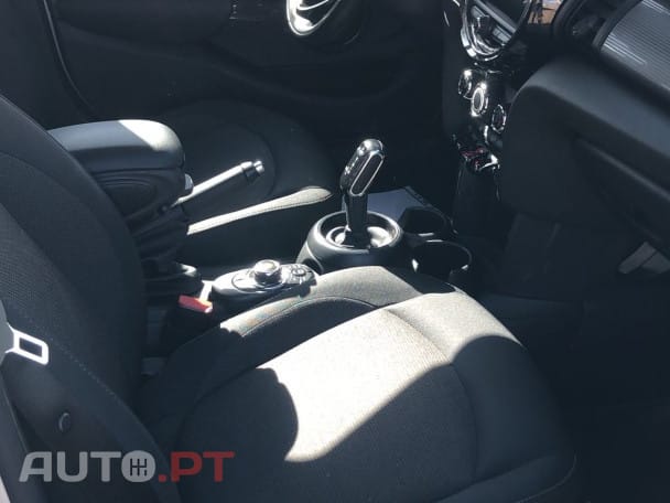 MINI Cooper Cooper Aut.