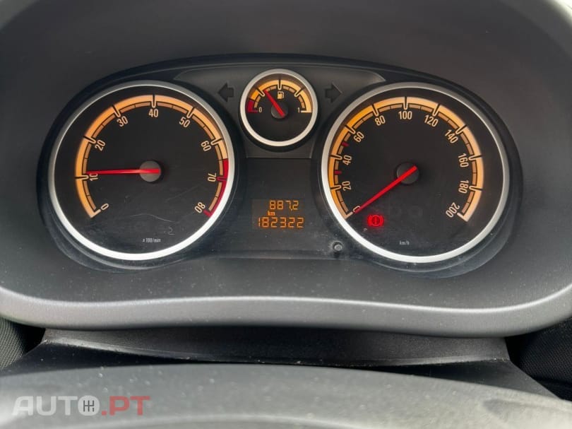 Opel Corsa 1.2 Enjoy