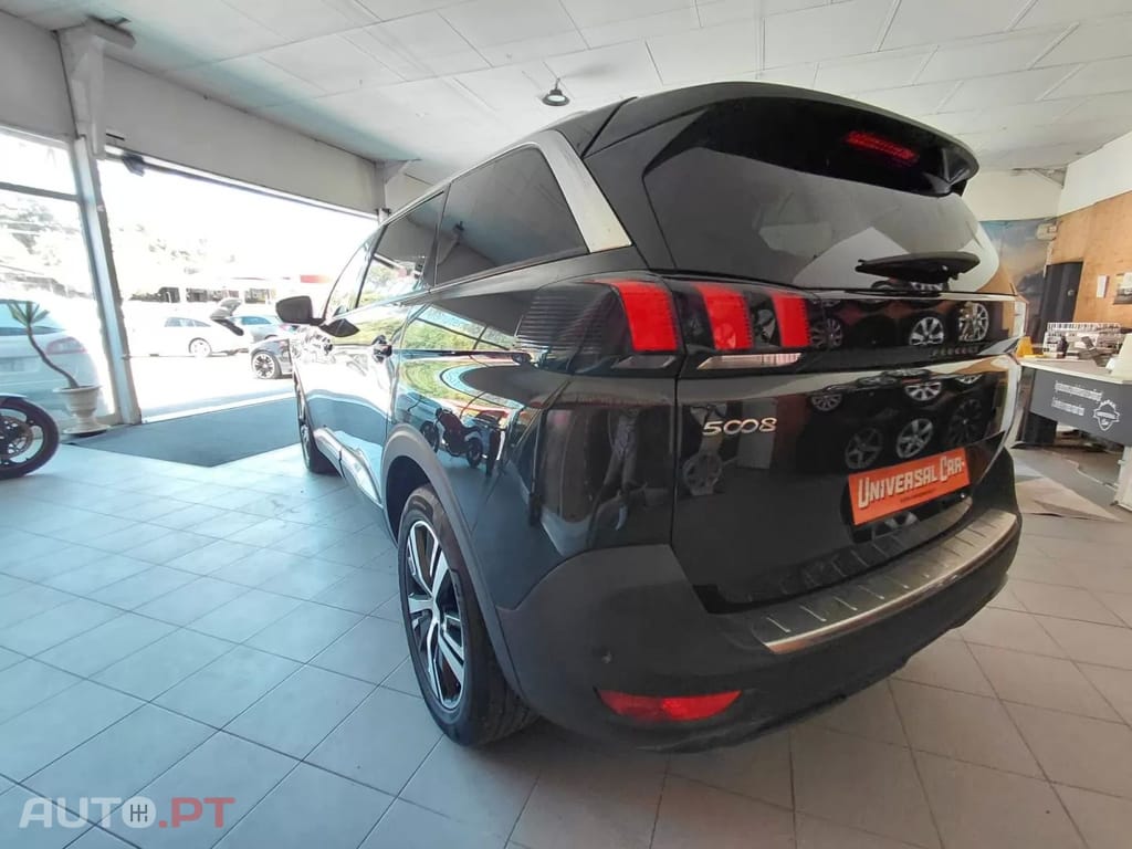 Peugeot 5008 PureTech 130 Stop & Start Active Pack