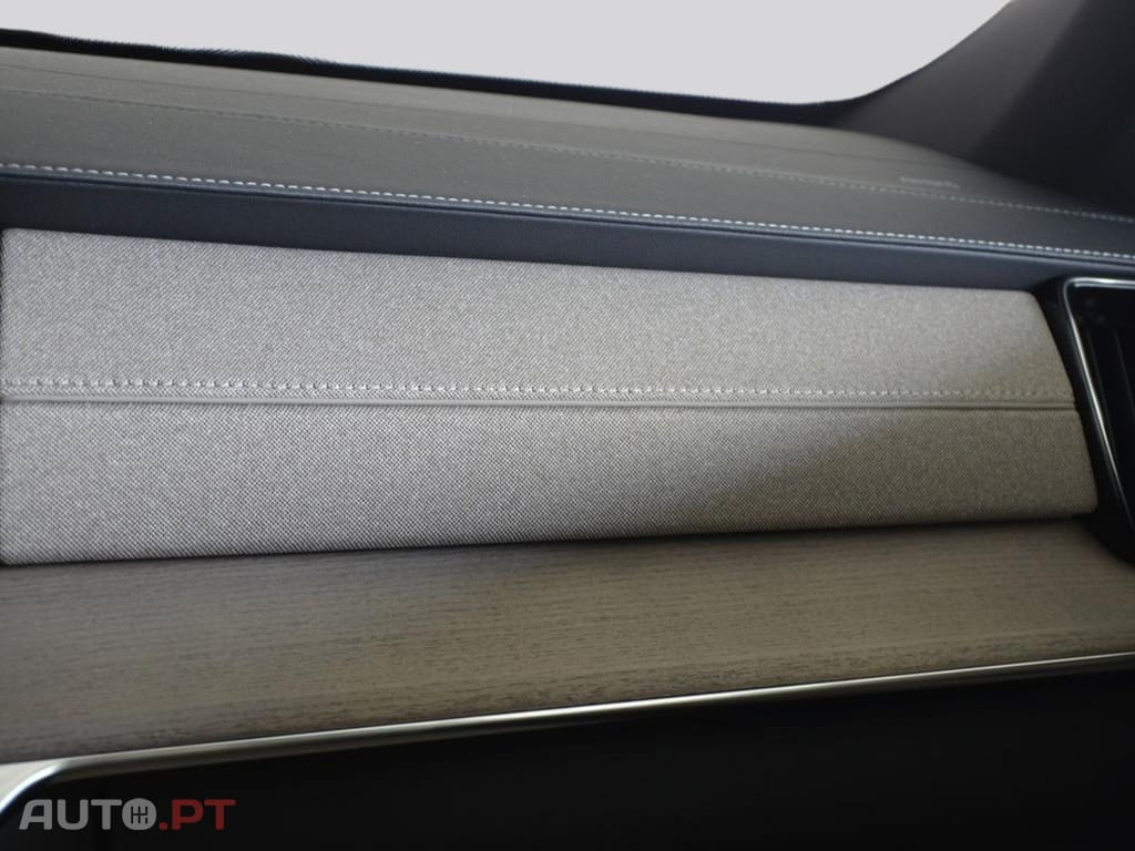 Volvo XC90 T8 Plus AWD I.V.A DEDUTIVEL 