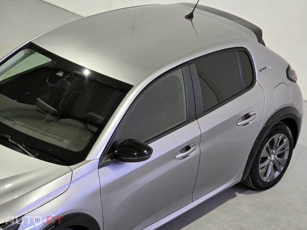 Peugeot E-208 50 kWh Allure