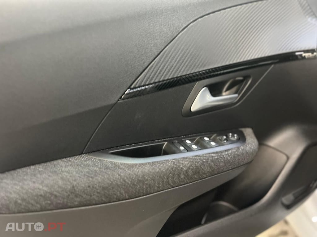 Peugeot E-208 50 kWh Style