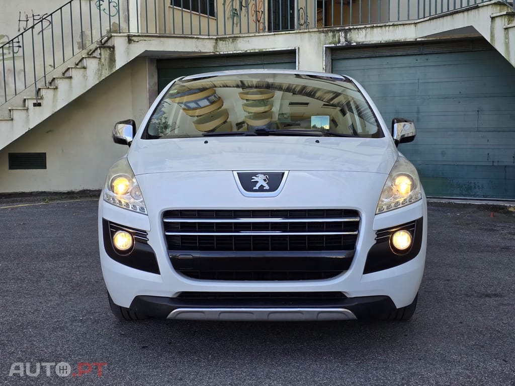 Peugeot 3008 2000 HDi hybrid4
