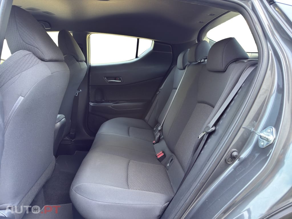 Toyota C-HR 1.8 HSD Comfort+P.Style