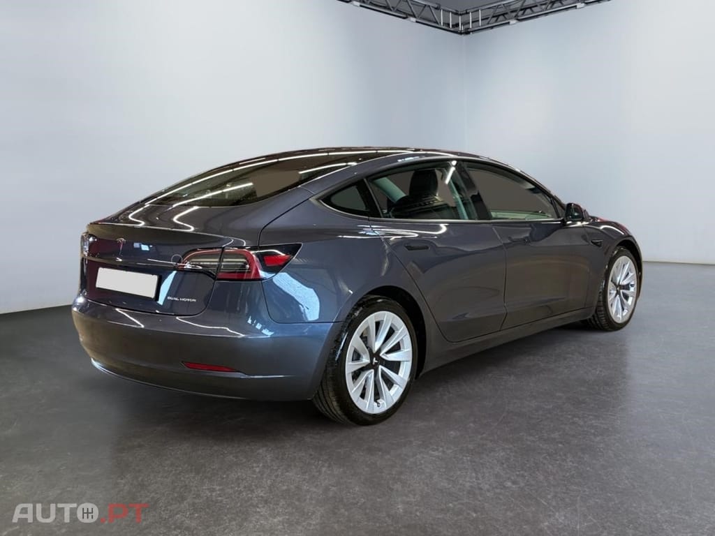 Tesla Model 3 Long-Range Dual Motor AWD
