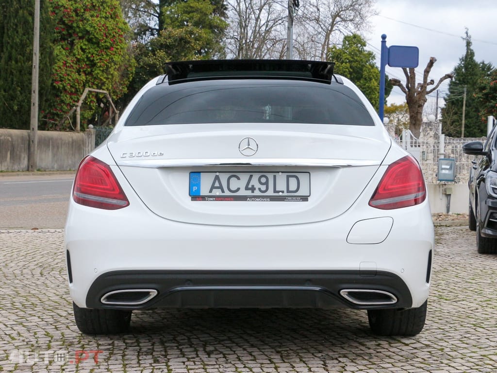 Mercedes-Benz C 300 de AMG Line