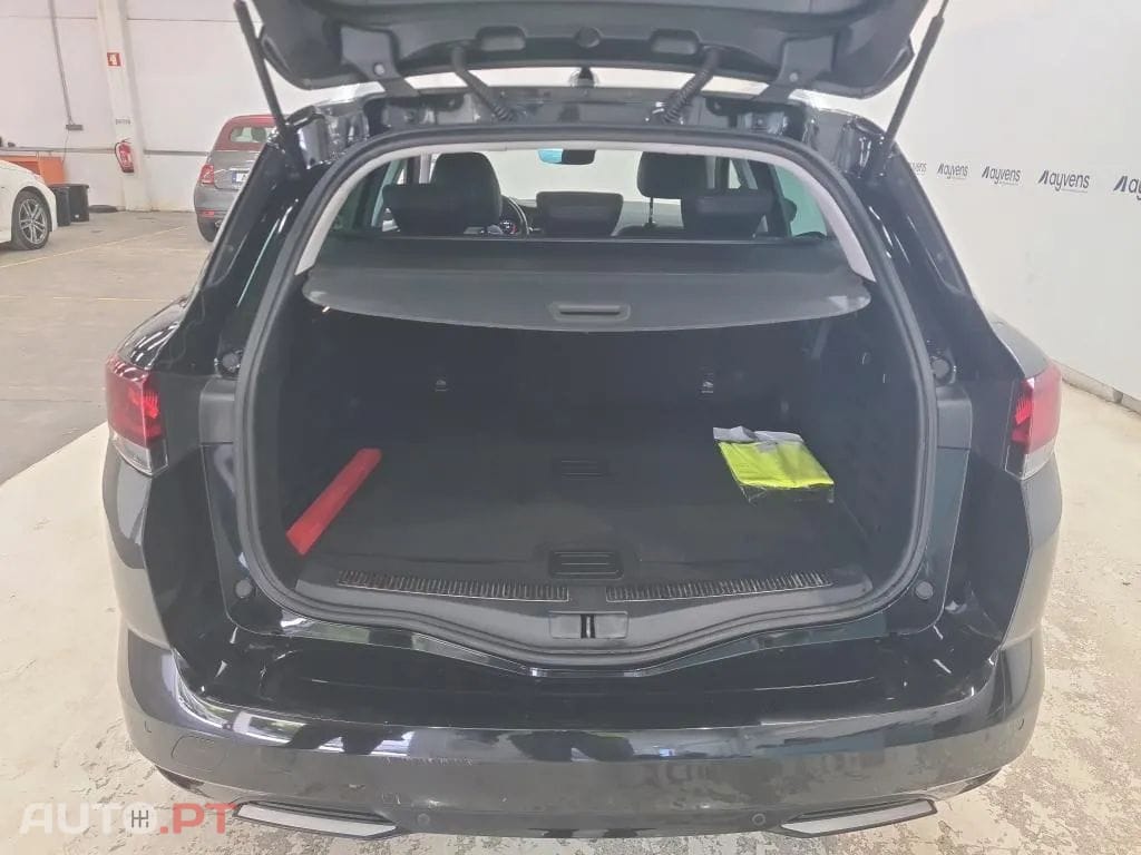 Renault Mégane Sport Tourer 1.5 Blue dCi Intens