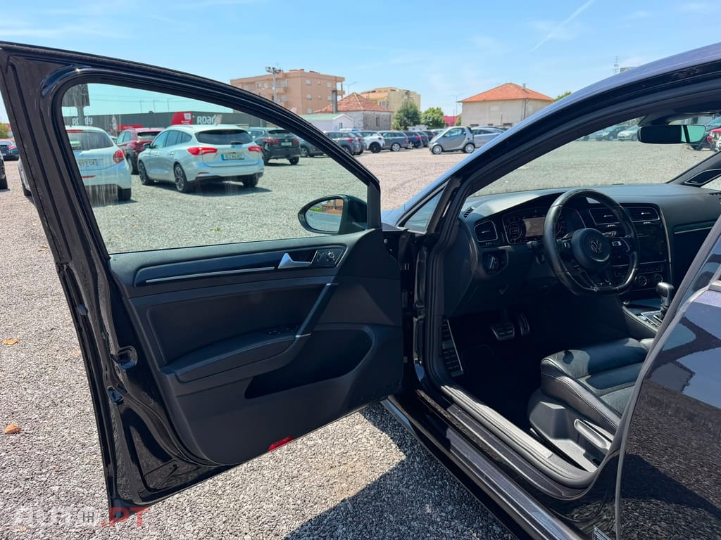 Volkswagen Golf 2.0 TSI R DSG