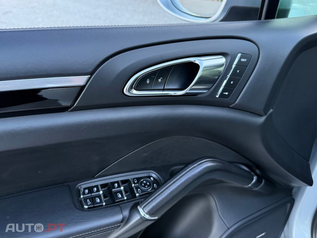 Porsche Cayenne S Platinum Edition