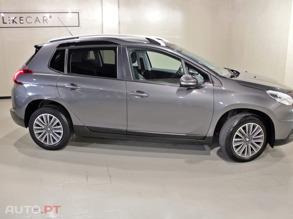 Peugeot 2008 1.2 PureTech Style EAT6