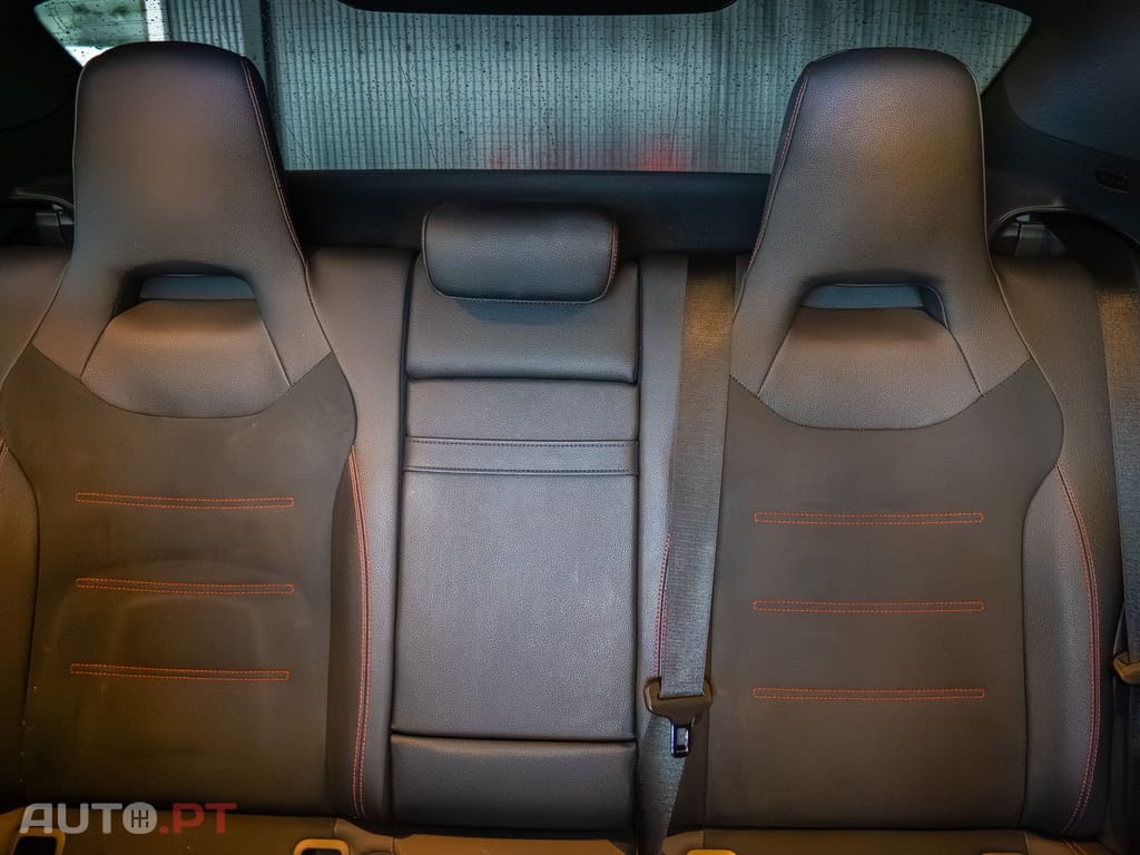 Mercedes-Benz CLA 250 e AMG Line