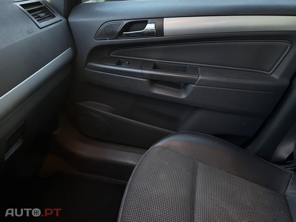 Opel Zafira 1.7 CDTi EcoFLEX — fotografia 15