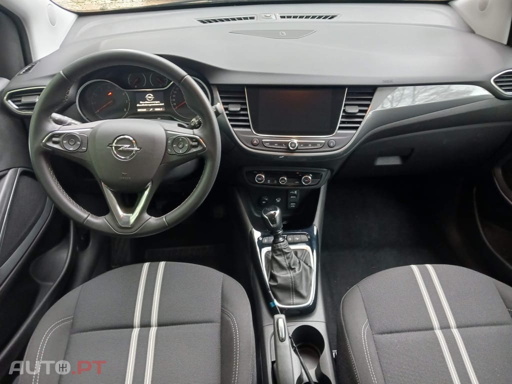Opel Crossland 1.2 T Design & Tech