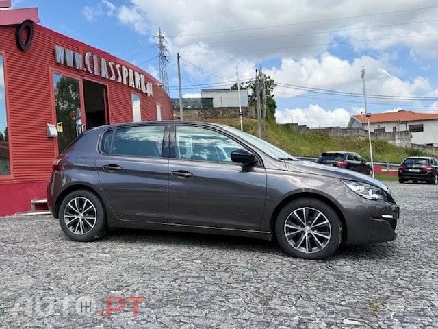 Peugeot 308 1.2 VTi Access