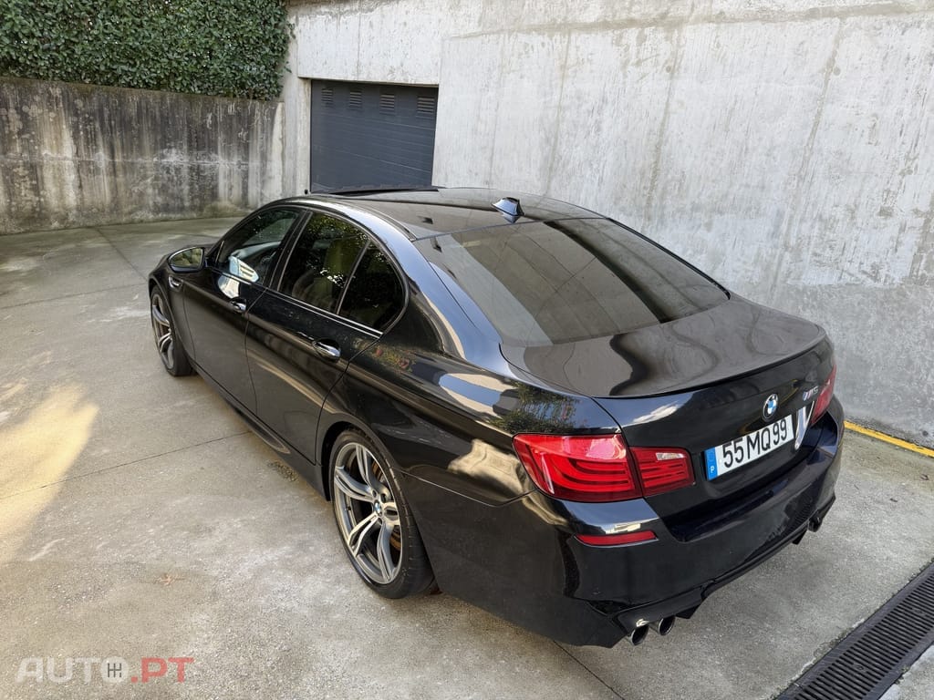 BMW M5 Standard