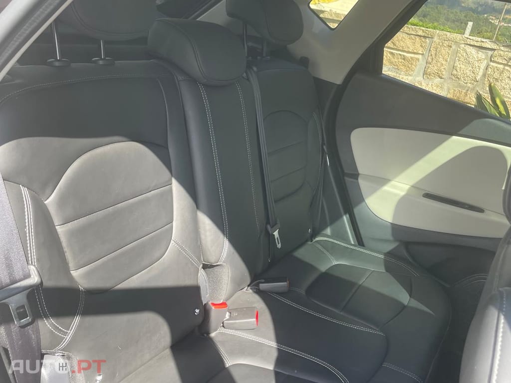 Renault Captur 1.5 dCi Energy Initial Paris