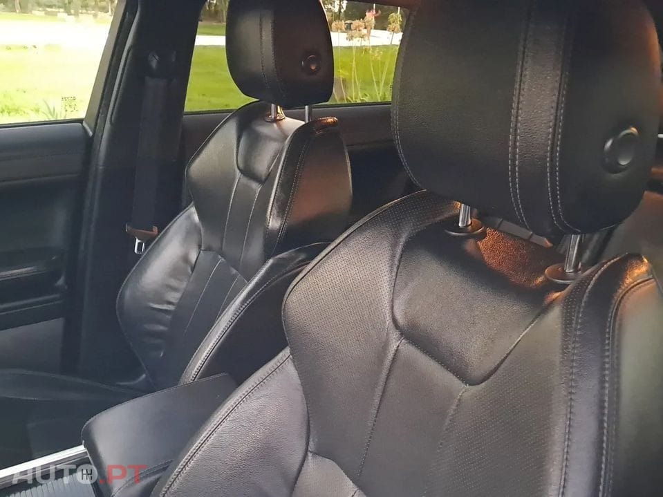 Land Rover Range Rover 2.0 D150 AWD R-Dynamic HSE Auto