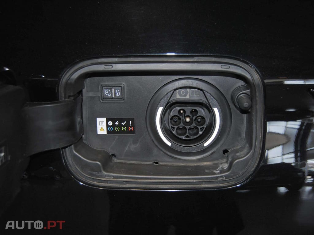 DS DS7 E-Tense Performance Line EAT8