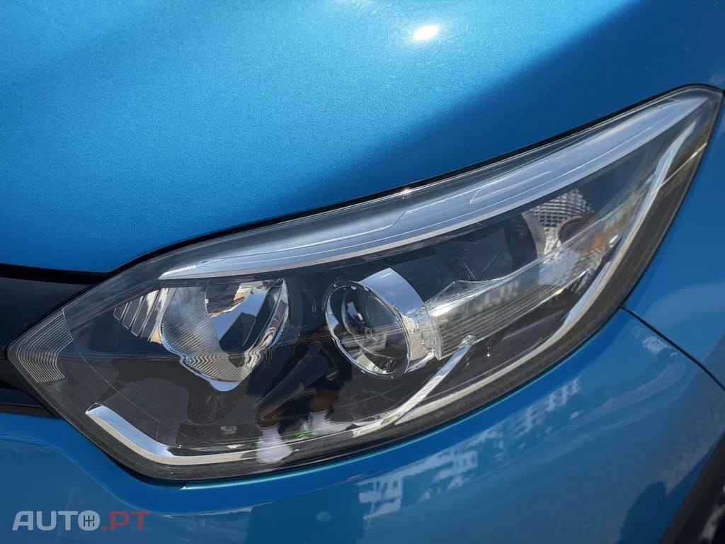 Renault Captur 1.2 TCe EDC Energy — fotografia 30
