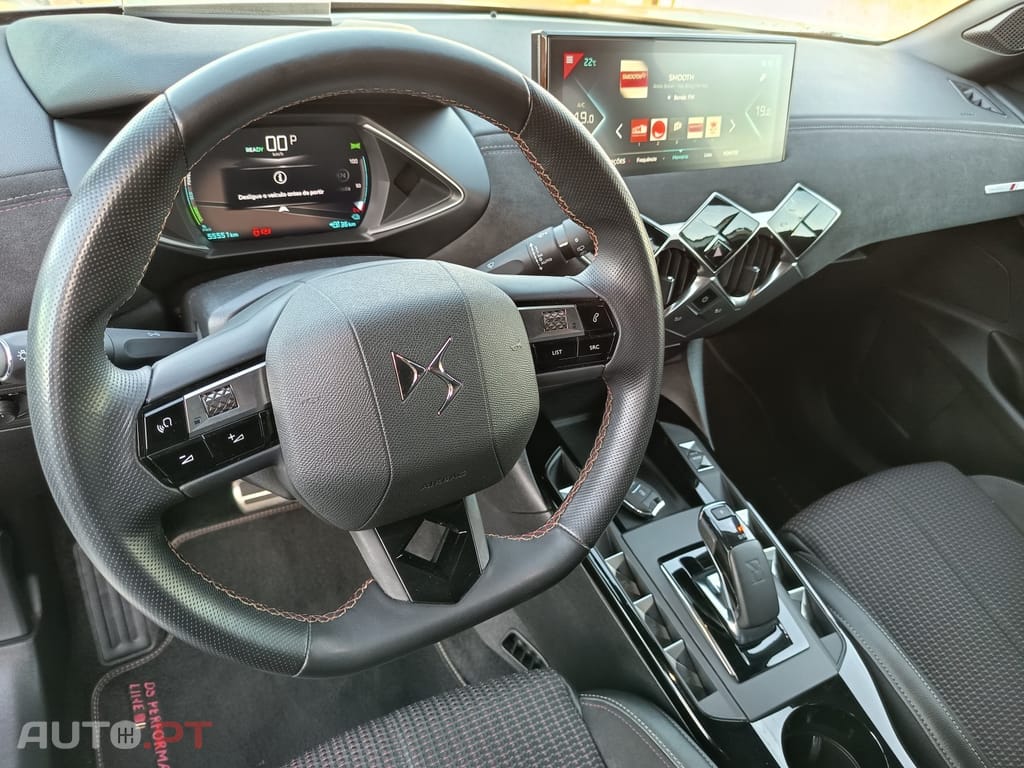 DS DS3 Crossback E-Tense Performance Line