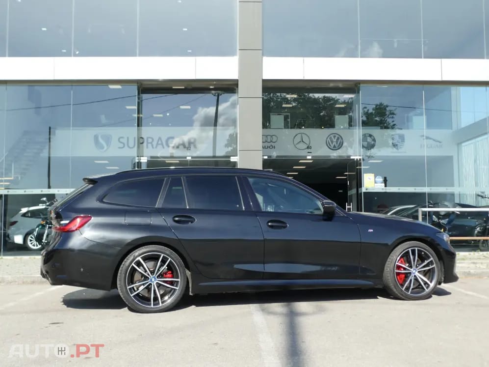 BMW 330 e Pack Desportivo M Auto