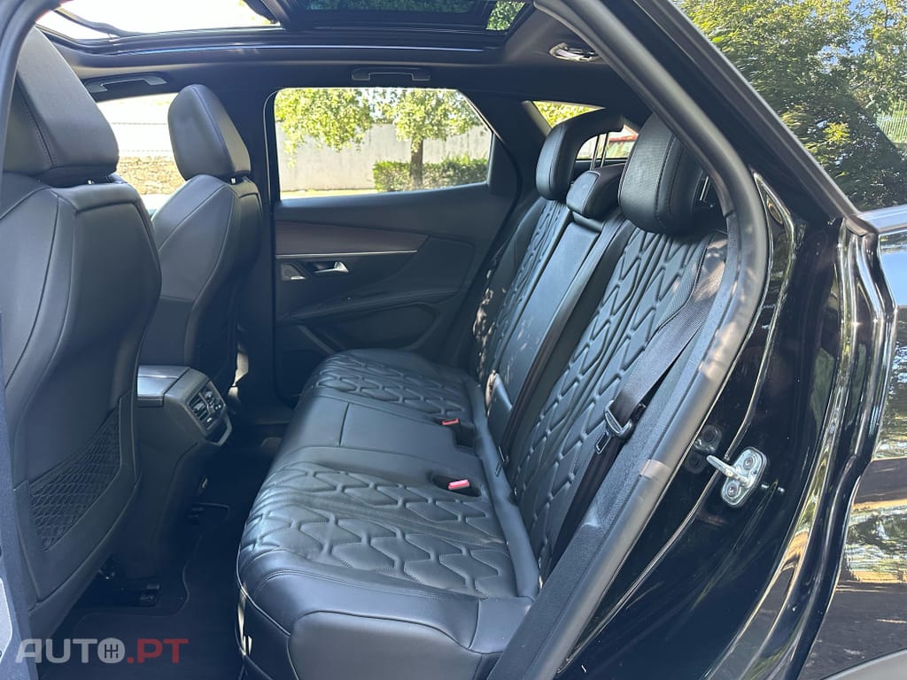 Peugeot 3008 1.6 Hybrid4 GT Pack e-EAT8