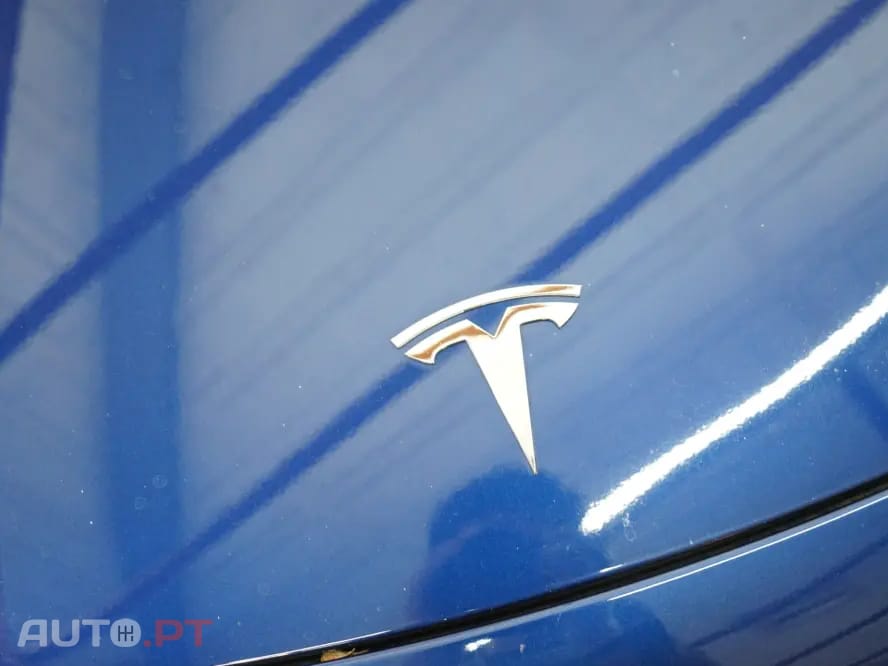 Tesla Model 3 Standard Range Plus RWD