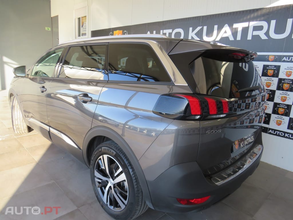 Peugeot 5008 1.5 BlueHDi Allure
