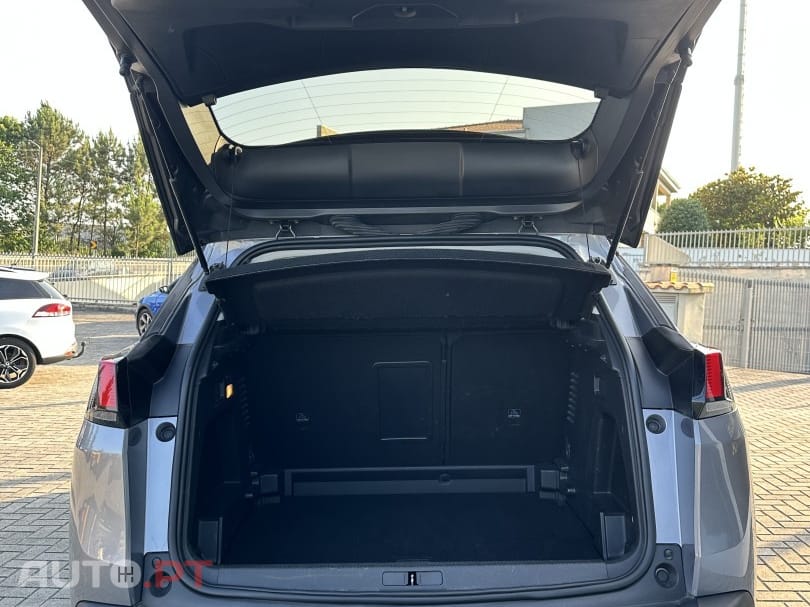 Peugeot 3008 1.5 BlueHDi Allure EAT8