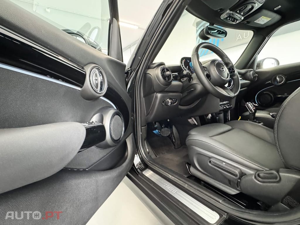MINI Cooper Cooper Auto