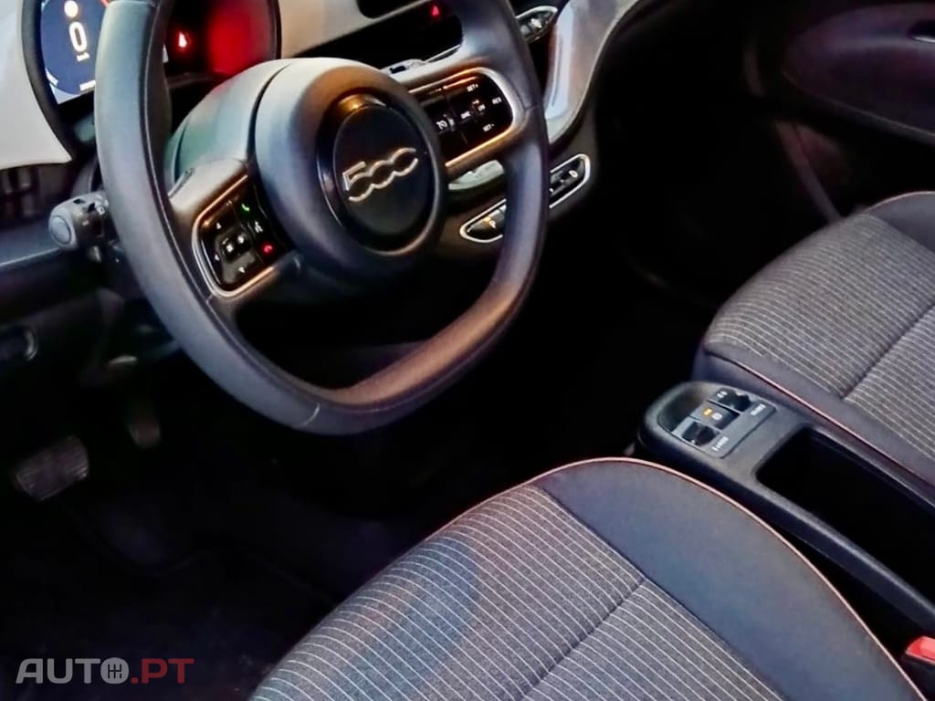 Fiat 500e 500e 42kWh ICON