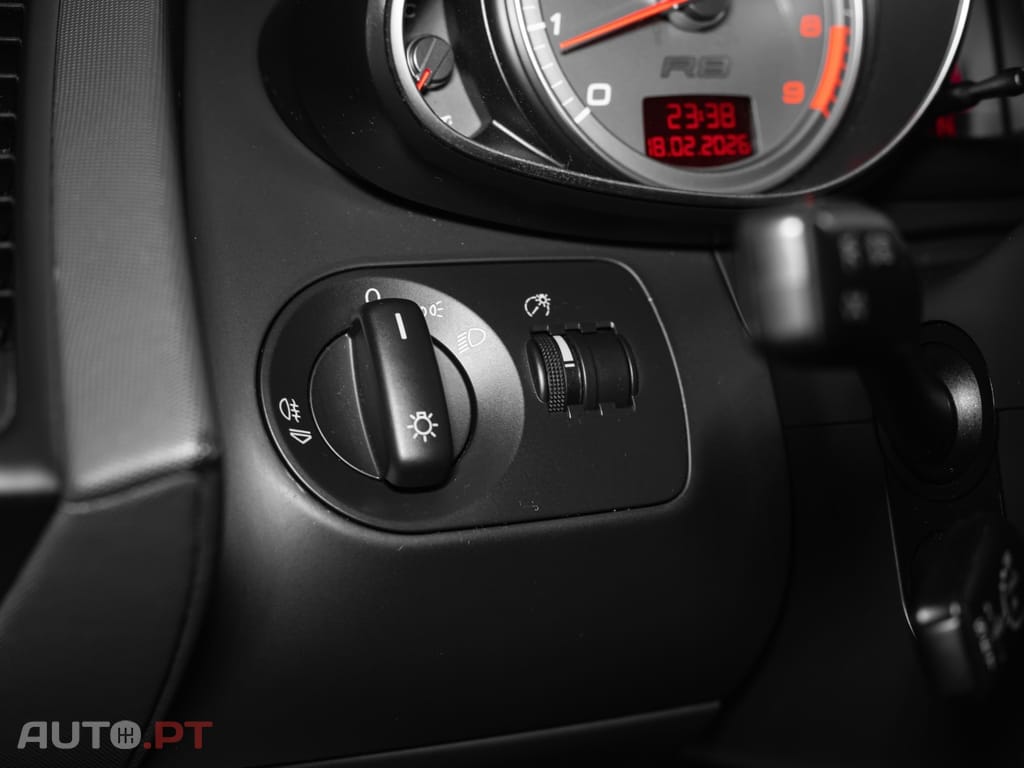 Audi R8 4.2 FSI quattro R tronic