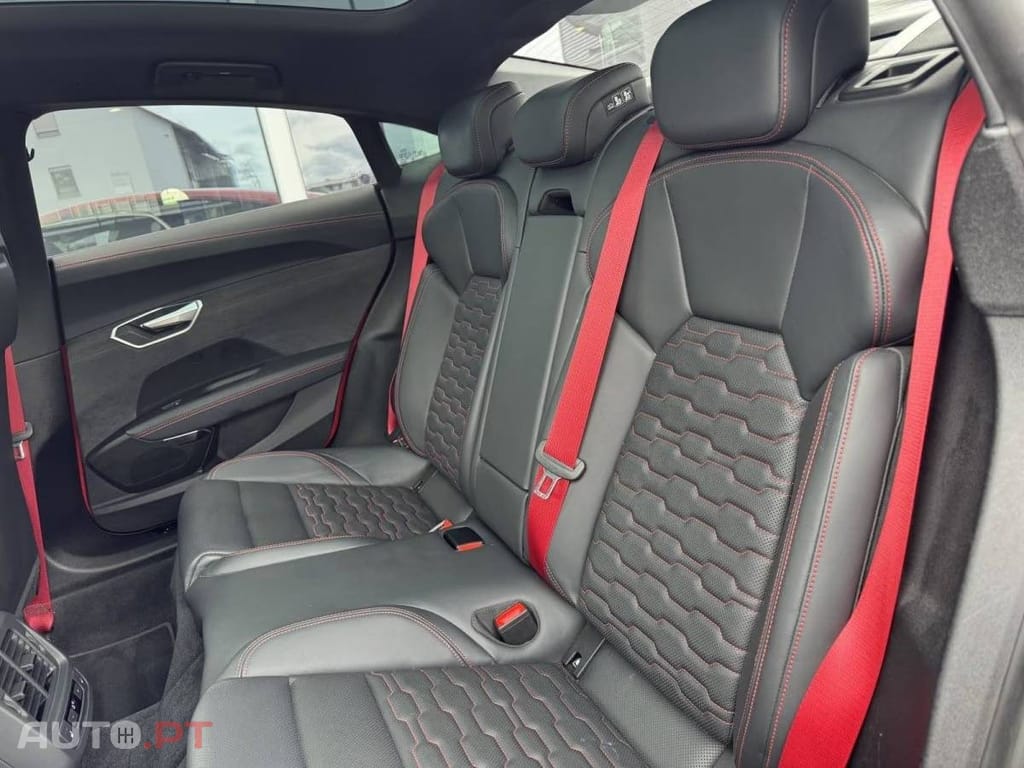 Audi RS E-Tron GT quattro