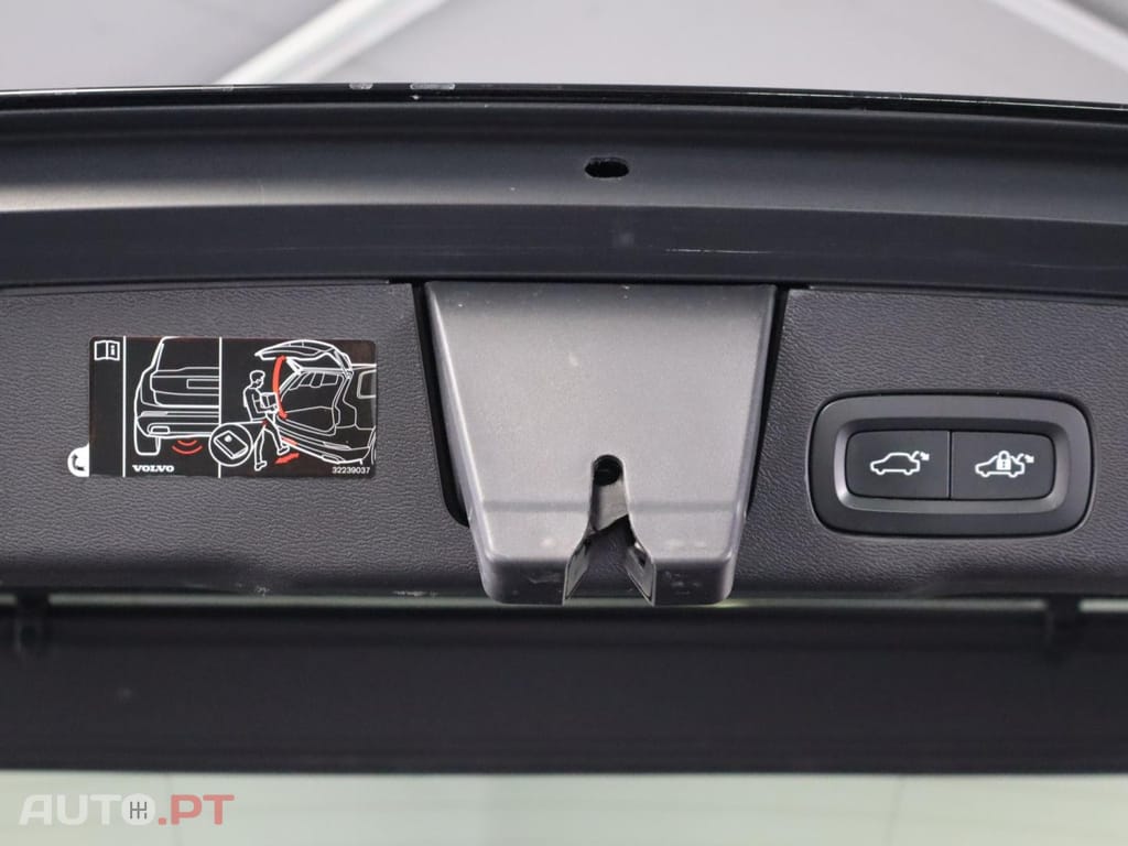 Volvo XC60 2.0 T6 PHEV Inscription AWD
