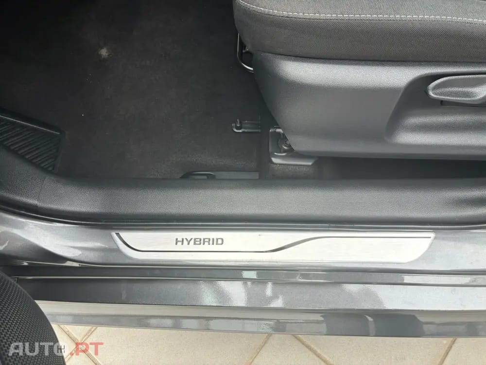 Toyota Yaris 1.5 HSD Exclusive+Pack Luxury
