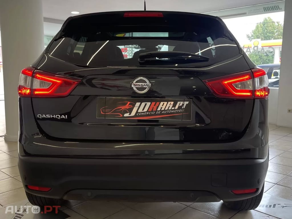 Nissan Qashqai 1.5 dCi N-Connecta 18