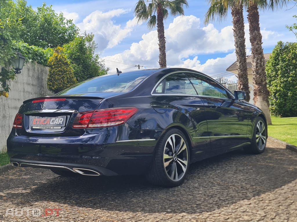 Mercedes-Benz E 220 CDi BlueEfficiency Auto