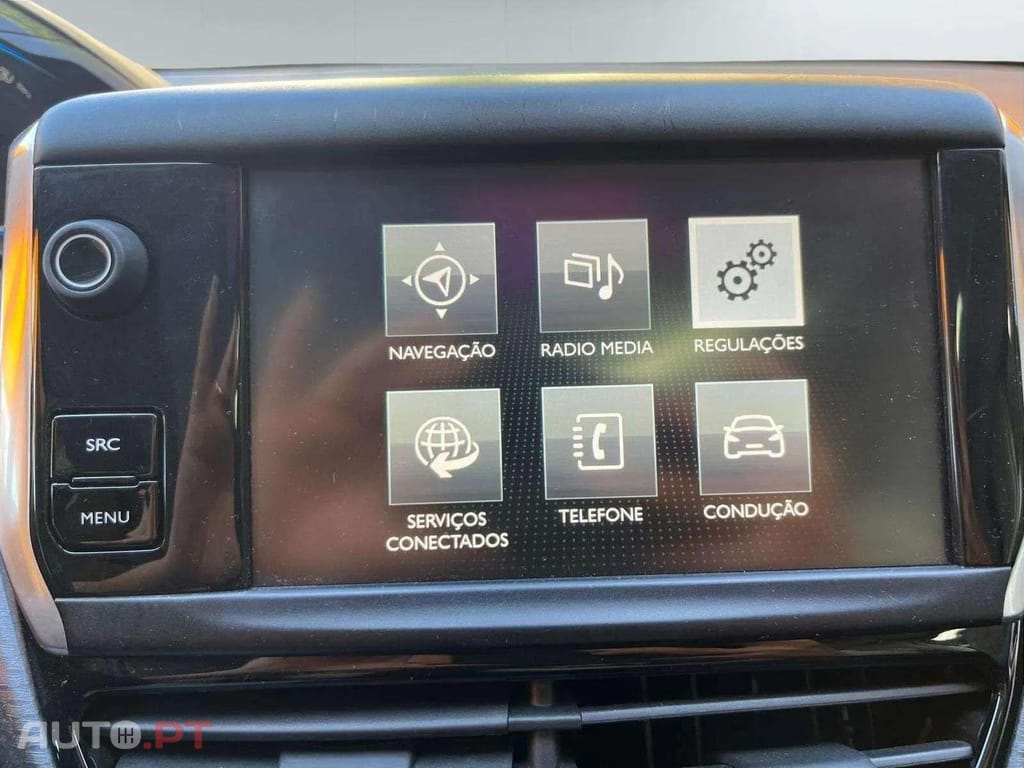 Peugeot 208  1.2 e-THP Féline