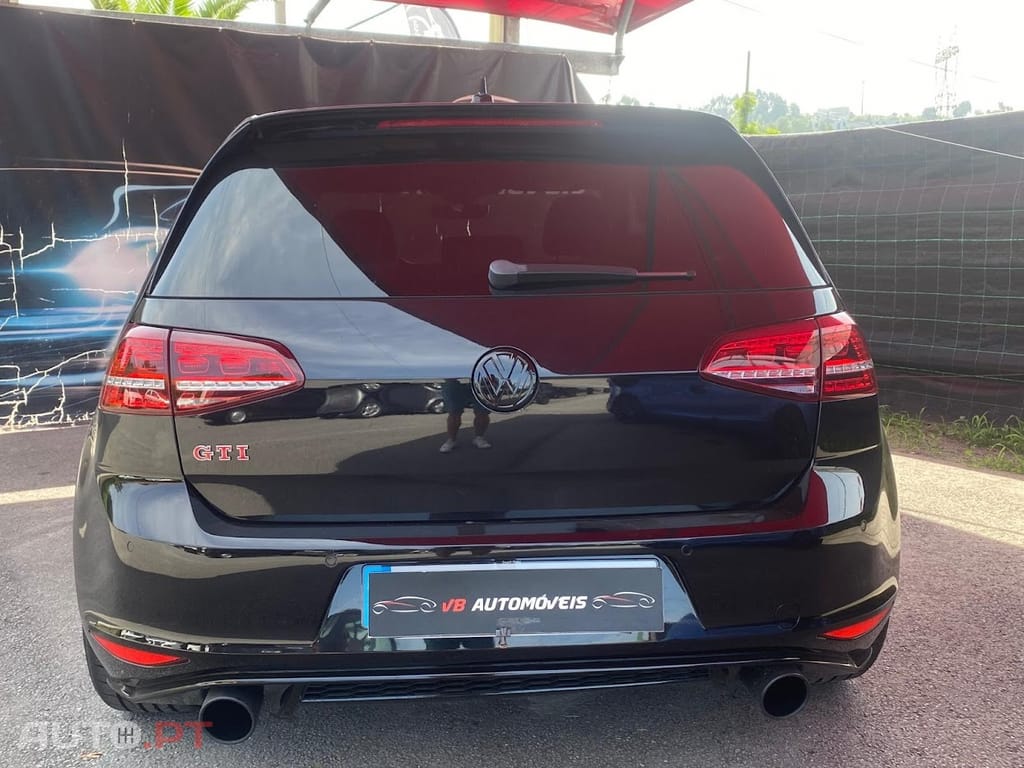 Volkswagen Golf 2.0 TSi GTi DSG Performance