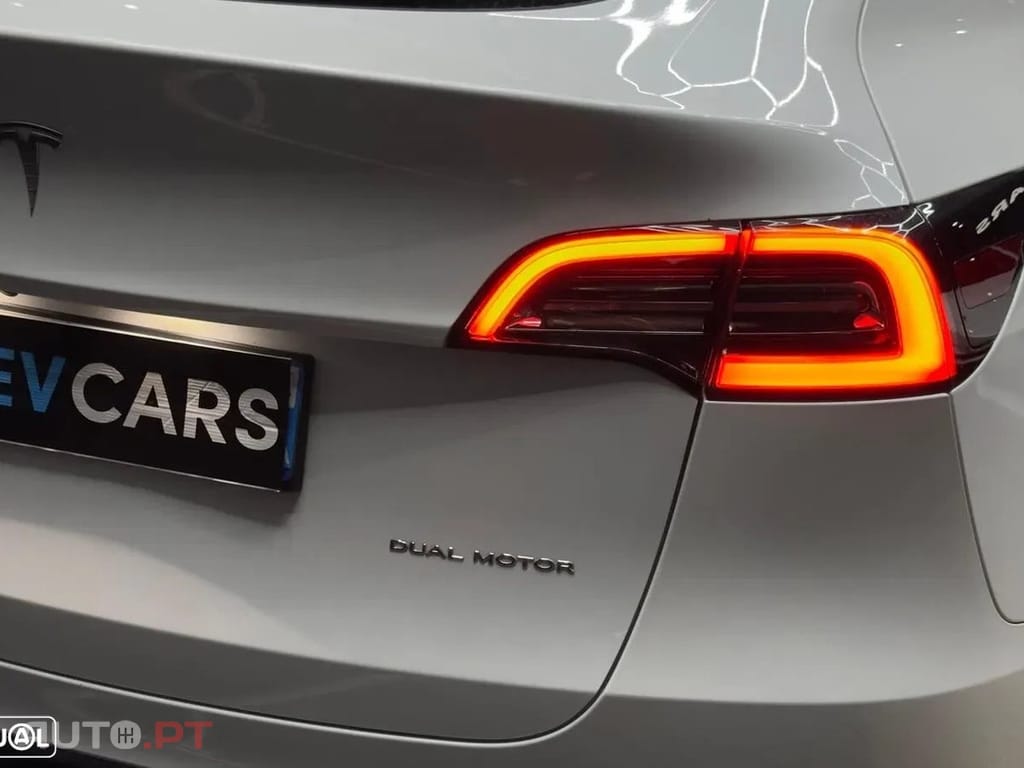 Tesla Model Y Long Range Dual Motor AWD