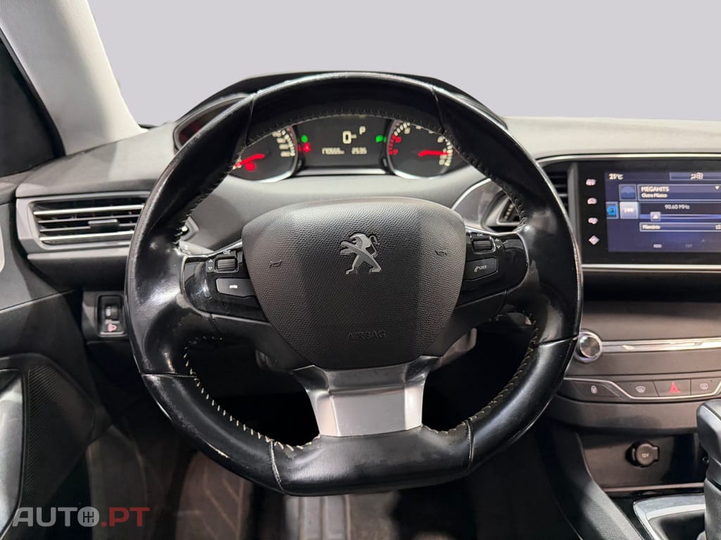 Peugeot 308 1.2 PureTech EAT6