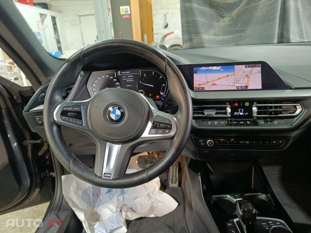BMW 216 d Pack Desportivo M